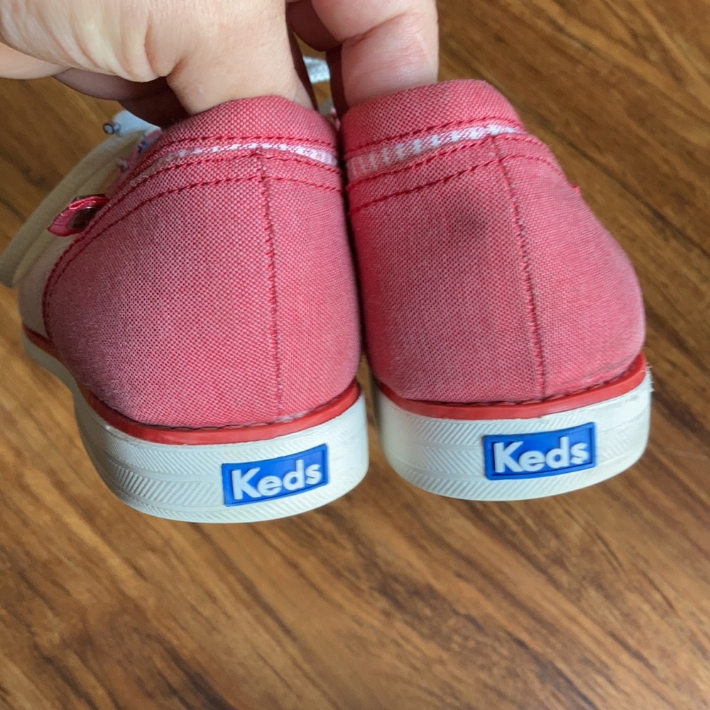 Keds red and white striped oxford shoes size 10